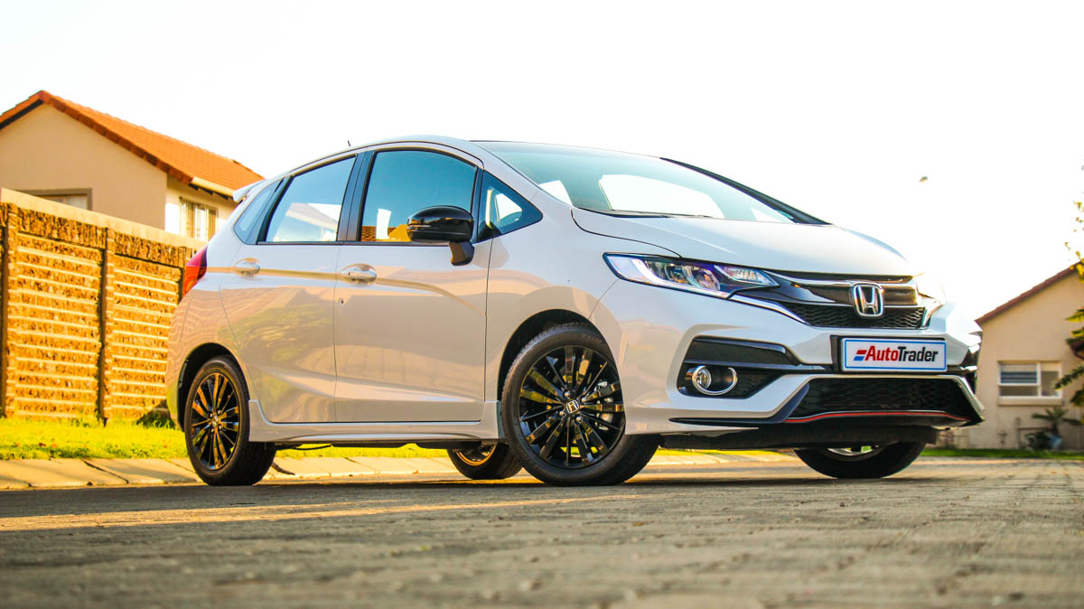 Honda Jazz 1.5 Sport (2020) Review - Expert Honda Jazz Car Reviews